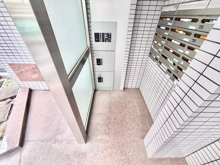 リヴィックスマンションの物件外観写真