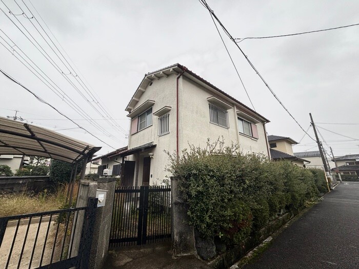 三木貸家の物件外観写真