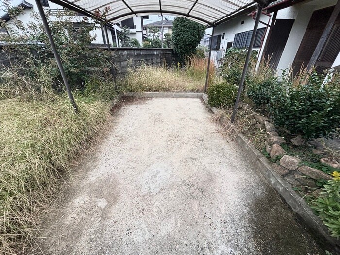 三木貸家の物件外観写真