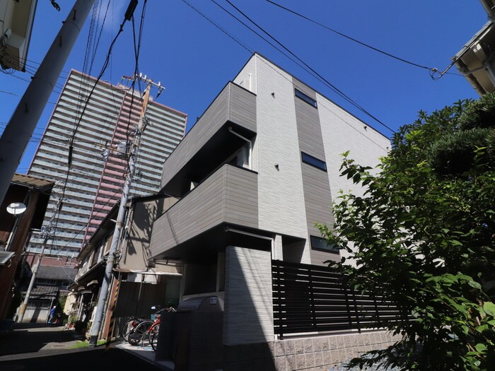 マークス尼崎の物件外観写真