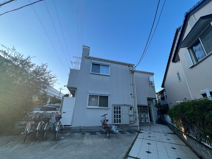 ONLYONE宝塚の物件外観写真