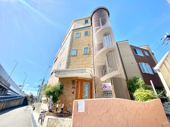 リーフジャルダン阪急石橋の物件外観写真