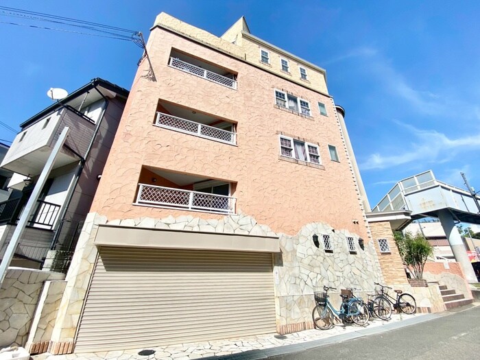 リーフジャルダン阪急石橋の物件外観写真