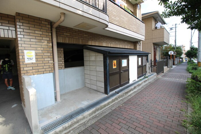 カルム東豊中の物件外観写真