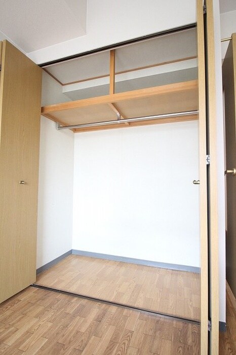 ジュネス二条の物件内観写真