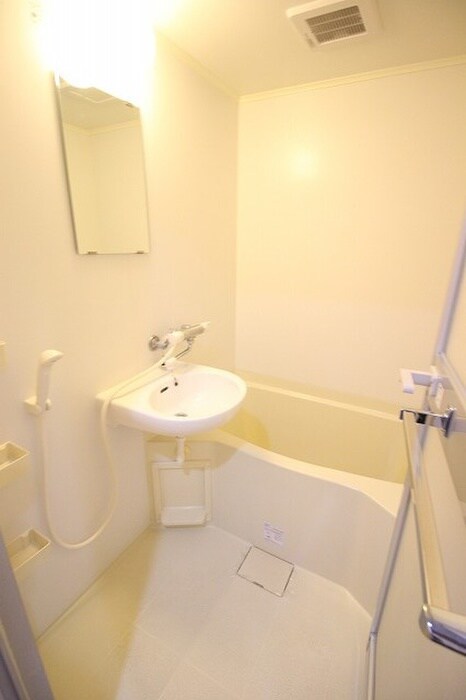 ジュネス二条の物件内観写真