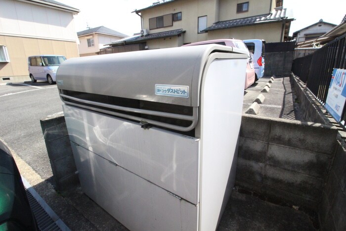 ハイツクリスタルあいりすＡ棟の物件外観写真