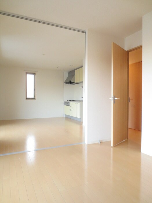 ブリリアン鳴滝の物件内観写真