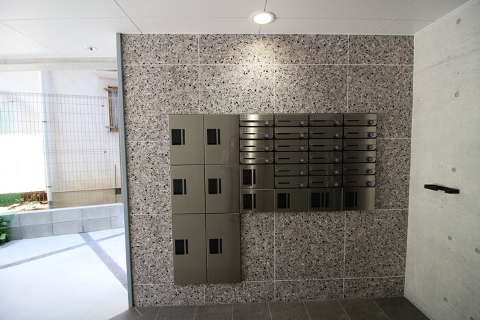 RIFF石橋阪大前の物件外観写真