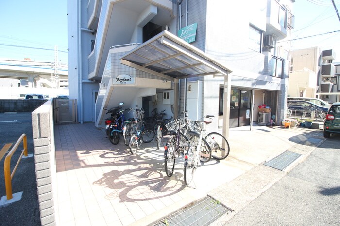 フリックコ－トの物件外観写真