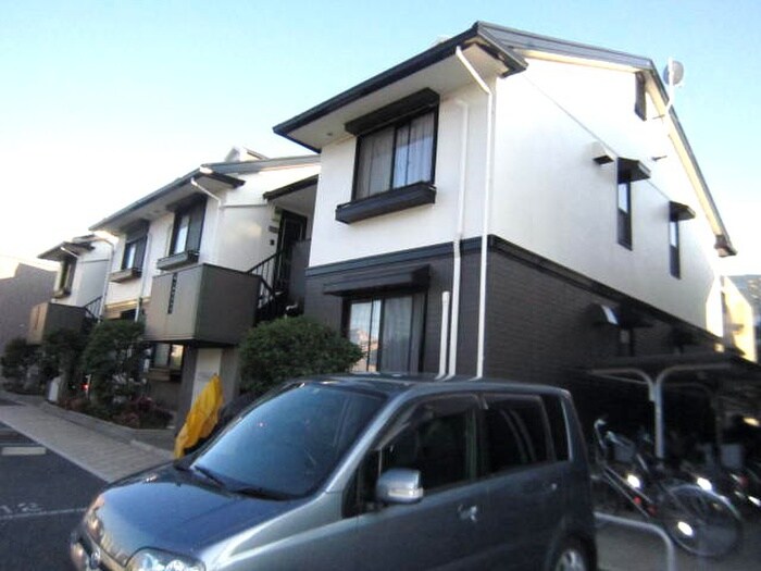 アゼリアガ－デンハイツＢ棟の物件外観写真