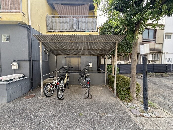 ピラミッドアネックスの物件外観写真