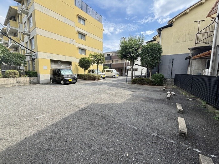 ピラミッドアネックスの物件外観写真