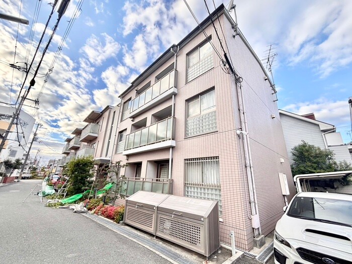 アバンザ－ルの物件外観写真