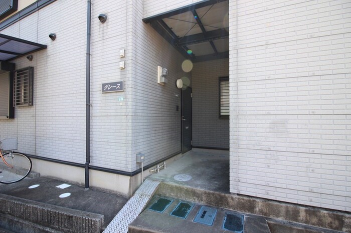 グレ－スの物件外観写真
