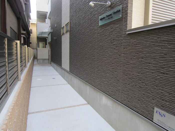 フジパレス鶴見Ⅹ番館の物件外観写真