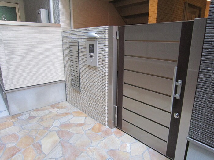 フジパレス鶴見Ⅹ番館の物件外観写真