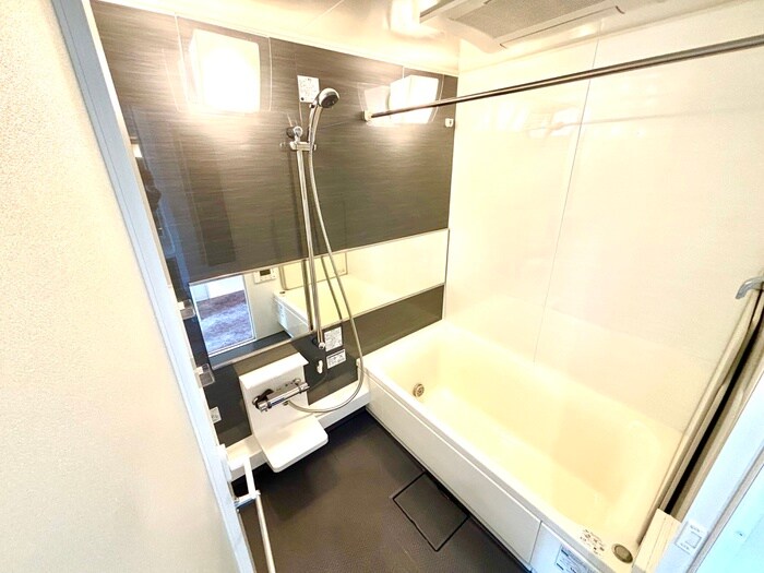 Ａｍｉｓｔａｄの物件内観写真