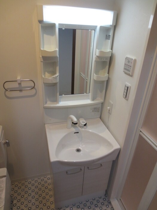 Wins Court Utajimaの物件内観写真