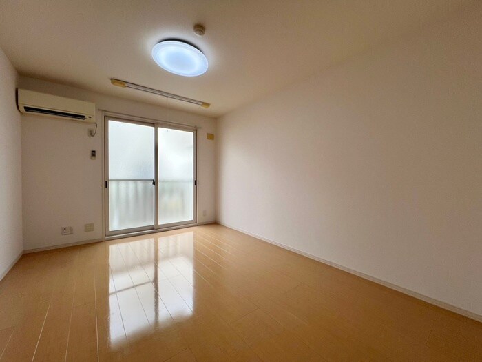 アウドムラの物件内観写真