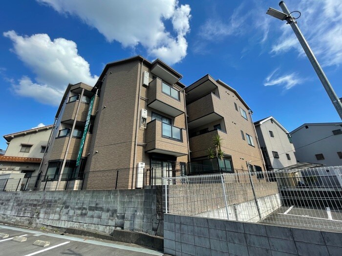 ノーブルコートの物件外観写真