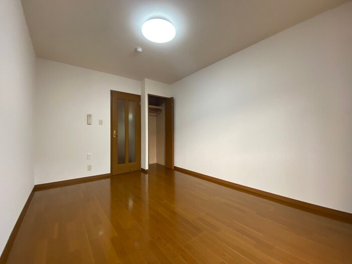 ラフィ－ネ聖天坂の物件内観写真