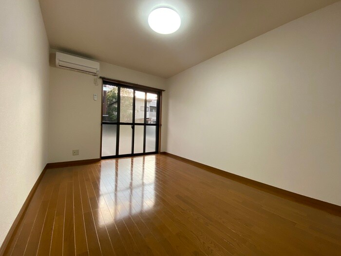 ラフィ－ネ聖天坂の物件内観写真