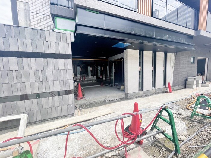 ﾚｵﾝｺﾝﾌｫｰﾄ難波ｸﾚｱ(902)の物件外観写真