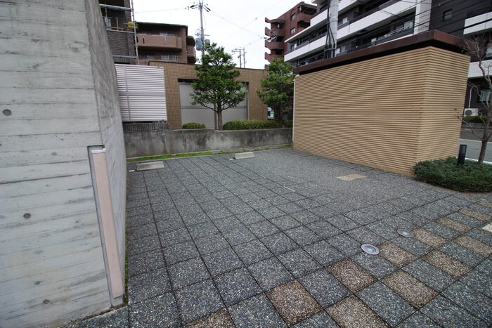 ＦＬＯＲＡＬ千里春日の物件外観写真