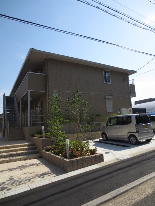 グランディール北栗栖Ｂ棟の物件外観写真