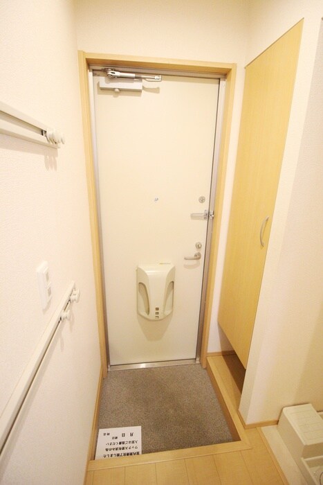 グランディール北栗栖Ｂ棟の物件内観写真