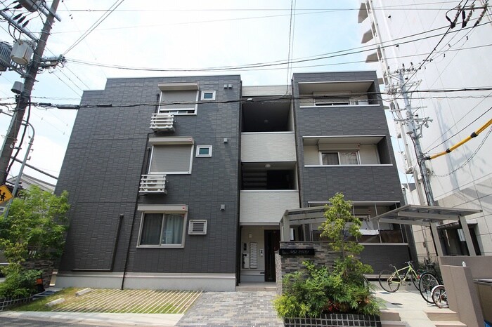 AZU　PATIOの物件外観写真