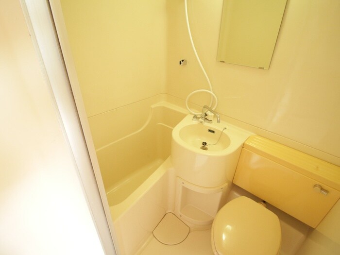 ケーブ・パンブロスⅡの物件内観写真