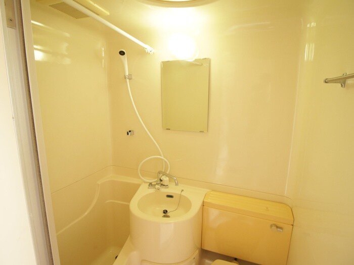 ケーブ・パンブロスⅡの物件内観写真