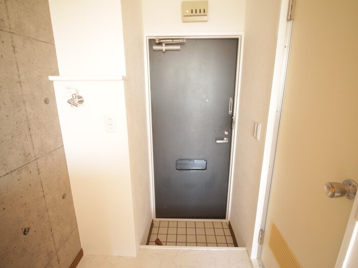 ケーブ・パンブロスⅡの物件内観写真