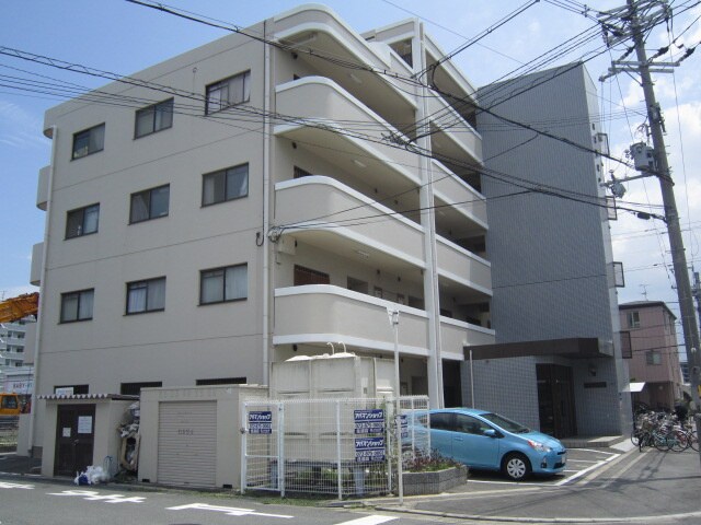 グラシエール門真の物件外観写真