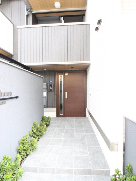 ルミナスの物件外観写真