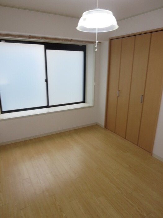 ロイヤルハイツ白川の物件内観写真