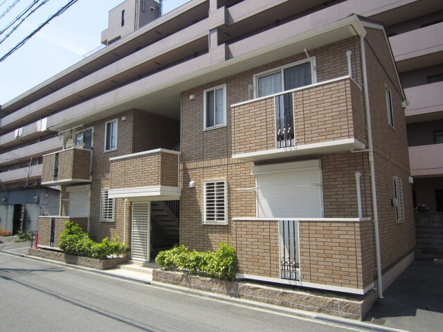 セレッソＢ棟の物件外観写真