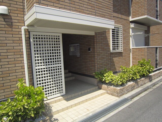 セレッソＢ棟の物件外観写真