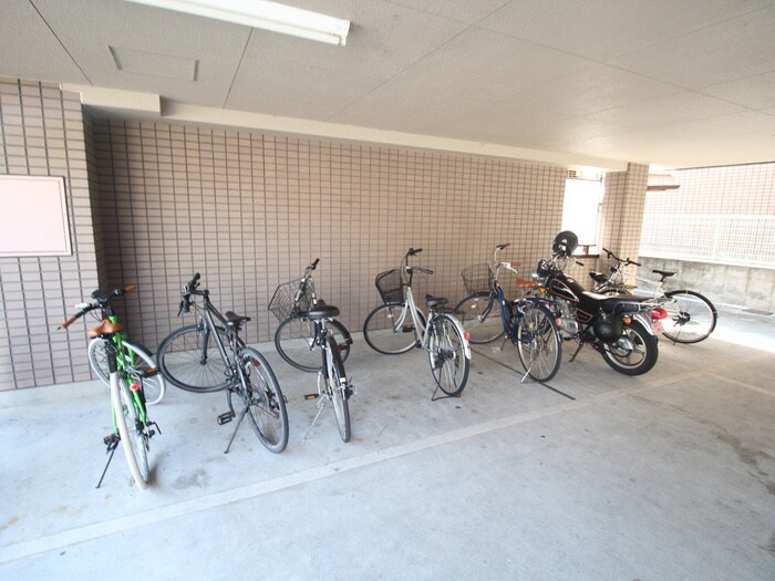 スクリーブ千里北の物件外観写真