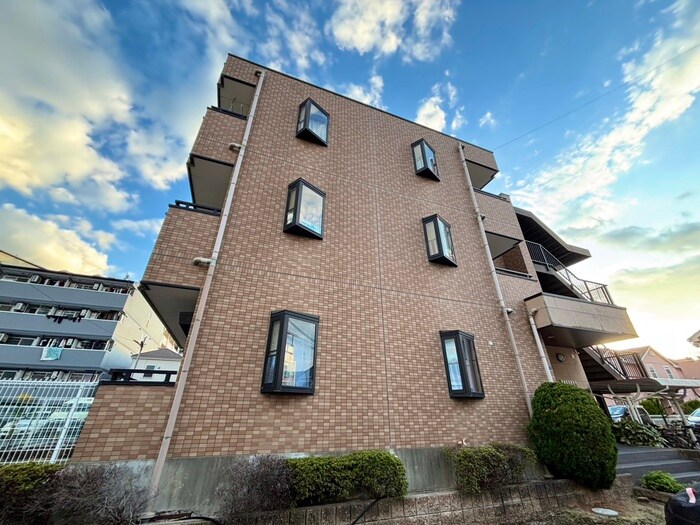 ピュアコ－トⅡの物件外観写真