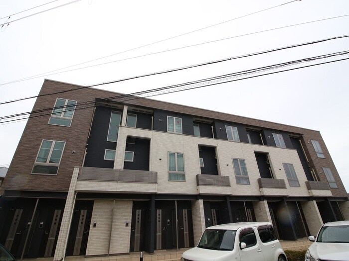 グラシア池尻の物件外観写真