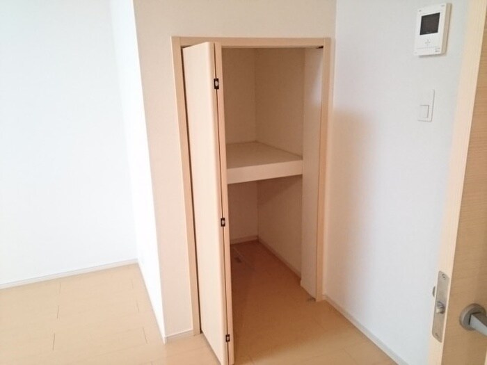 グラシア池尻の物件内観写真