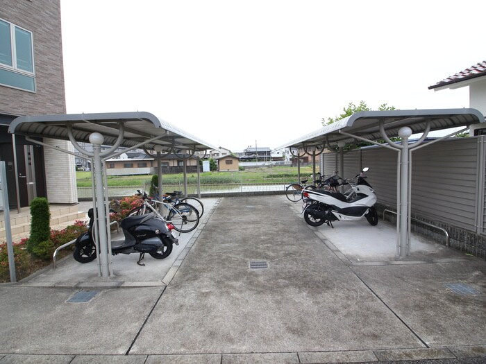 グラシア池尻の物件外観写真