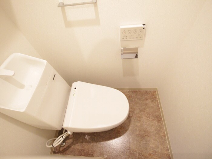 Ｆ　ａｓｅｃｉａ　ＴＨＩＯの物件内観写真