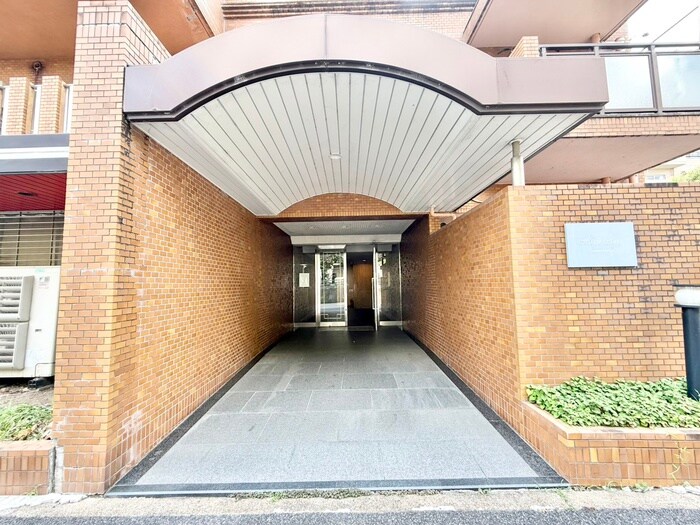 ハイクラスマンションの物件外観写真