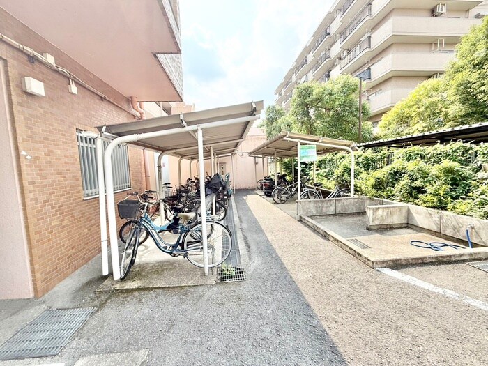 ハイクラスマンションの物件外観写真