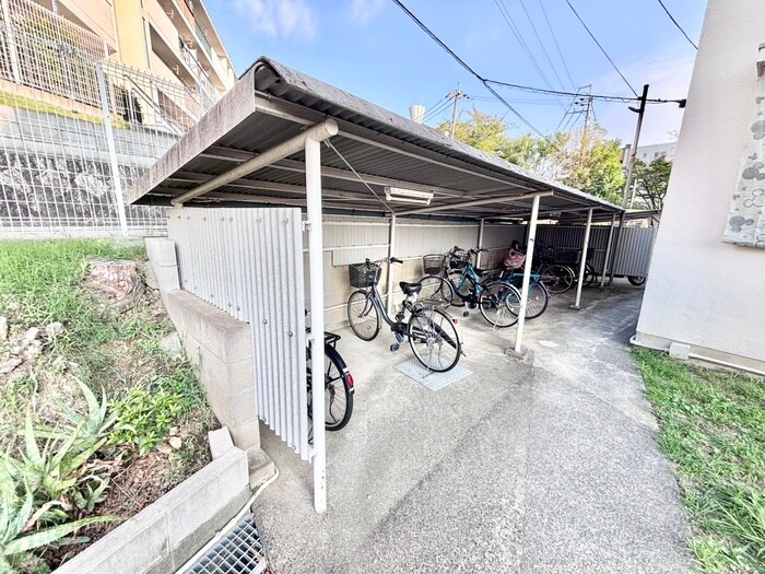 香里三井第2次南住宅A6棟（408）の物件外観写真