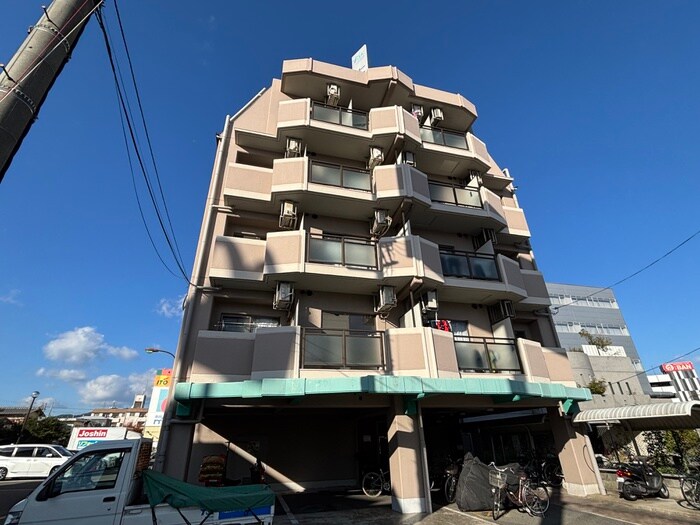 コンフォート・グリーンの物件外観写真